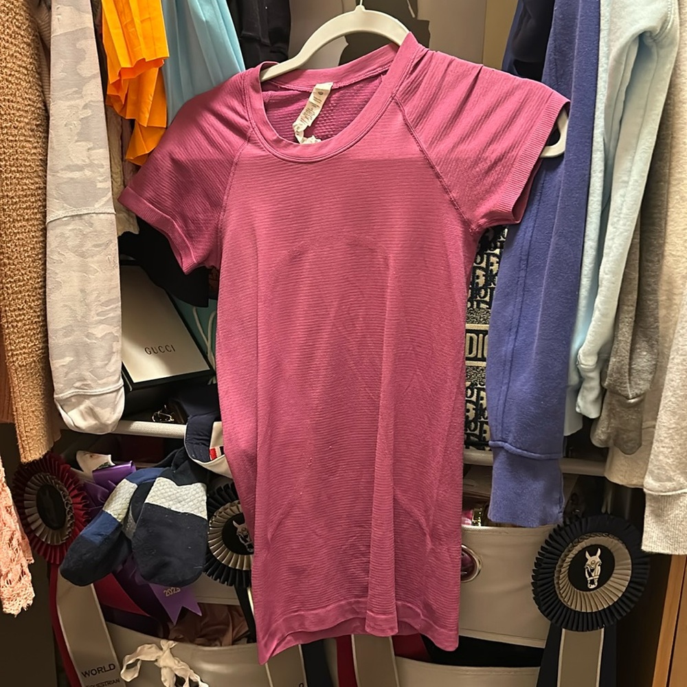 Lululemon short sleeve swiftly size 2